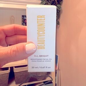 NEW IN BOX Beautycounter Brightening Oil (discontinued)